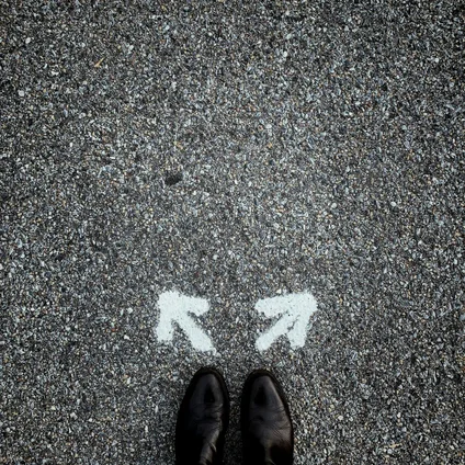 Acorns vs Stash: Which Investing App Fits How You Want to Invest?