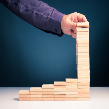 How does Compound Interest Work? Examples and How to Use It