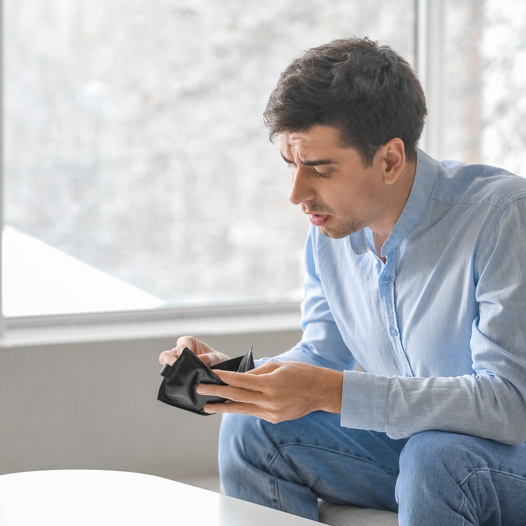 How to Spend Less Money: Try These 4 Ways | Acorns