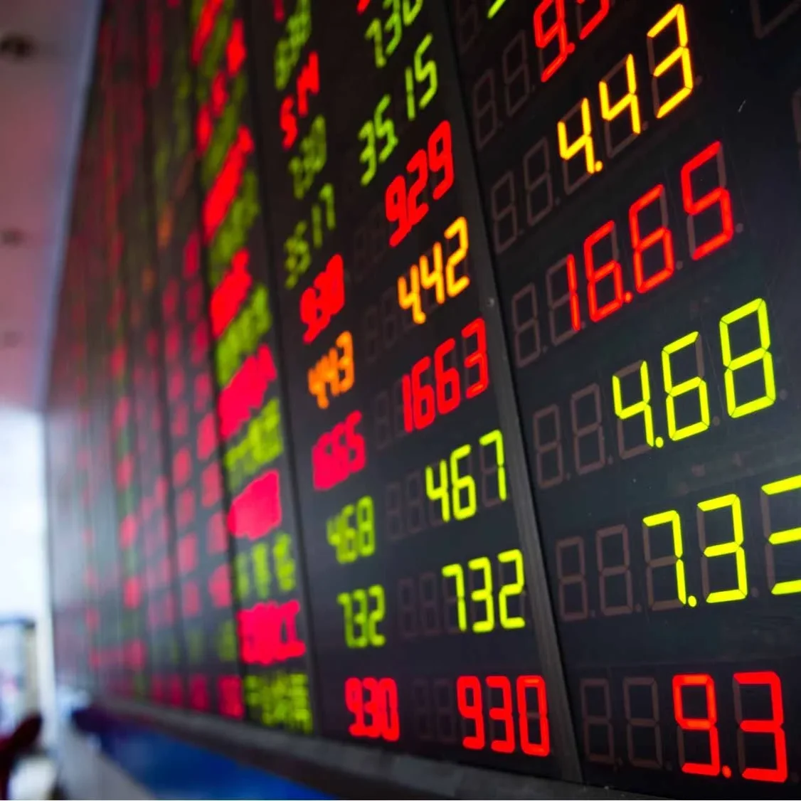 Image of Common stock offers investors a way to generate returns over the long term while preferred shares are intended to provide a steady source of income.