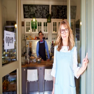 What is Gross National Product (GNP)?