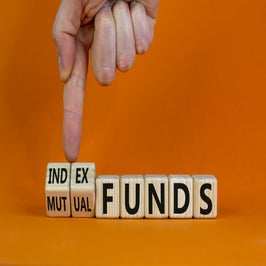 Index Funds vs. Mutual Funds 