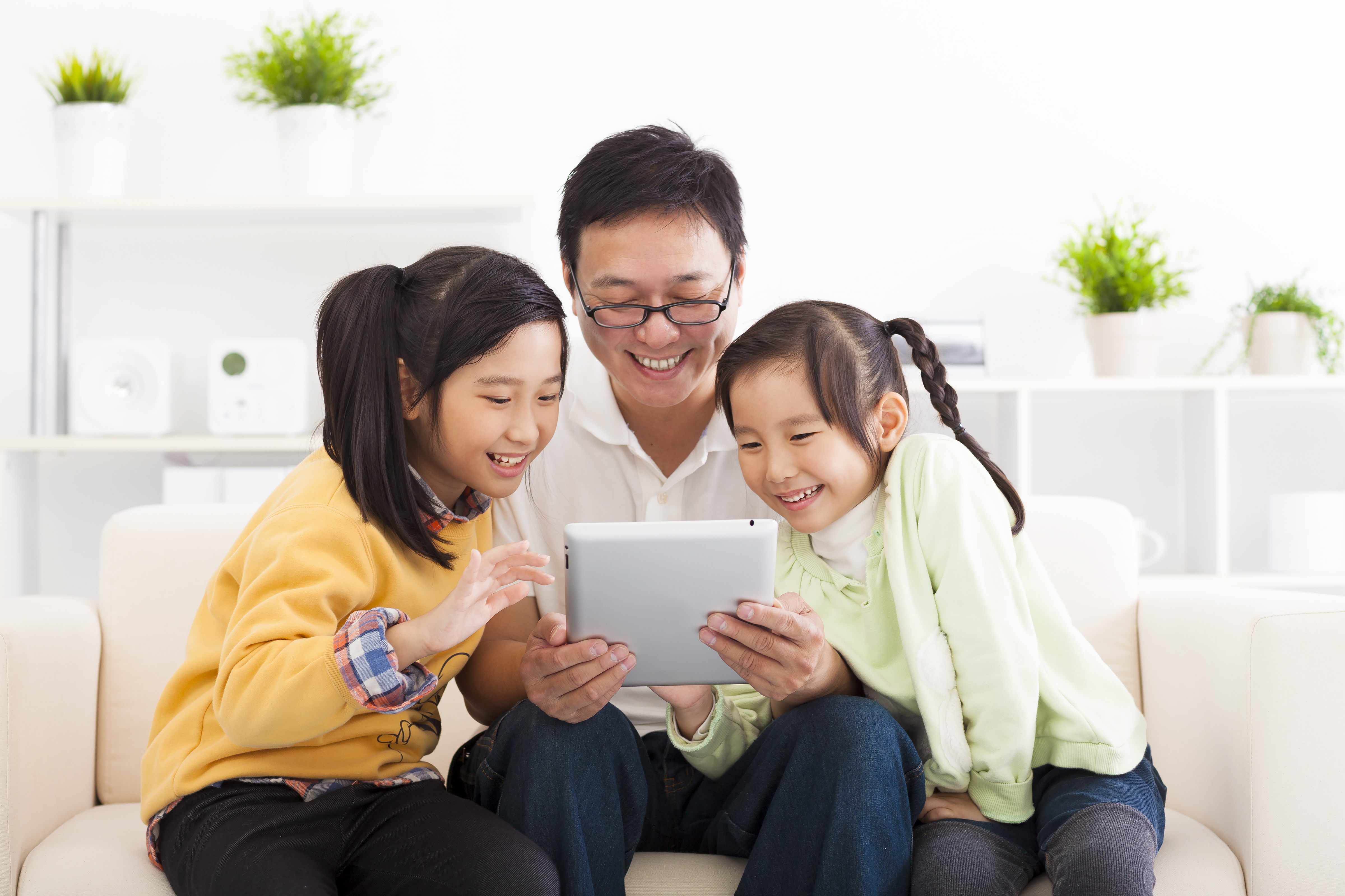 Investing for Kids: How Can I Invest for My Child?